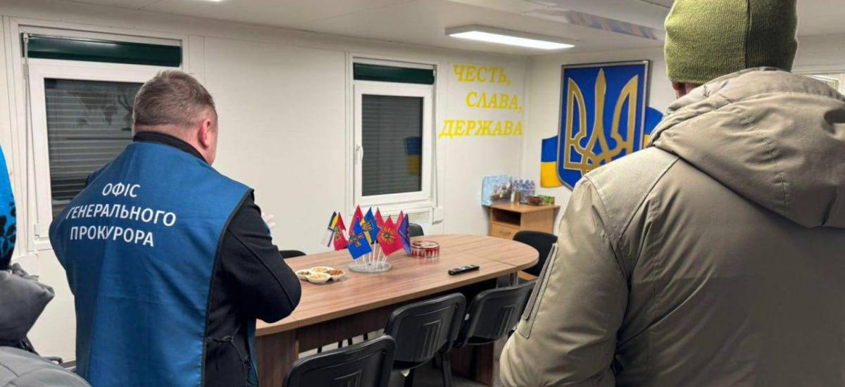 СБУ затримала полковника ПС ЗСУ і начальника управління СБУ на хабарі $320 тис. за укриття розкрадання коштів на аеродроми