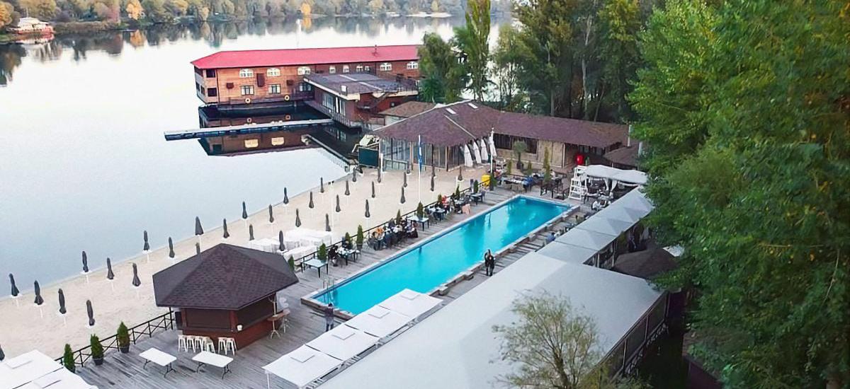 Мільйон доларів вдома, ресторан на чужій землі: власник Galera Resort опинився під підозрою