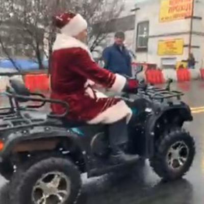 Дід мороз Кличко привітав киян з ще одним втраченим мільярдом