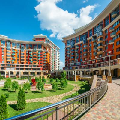 Поліція розслідує захоплення землі при будівництві «Сонячної брами» біля Виставкового центру